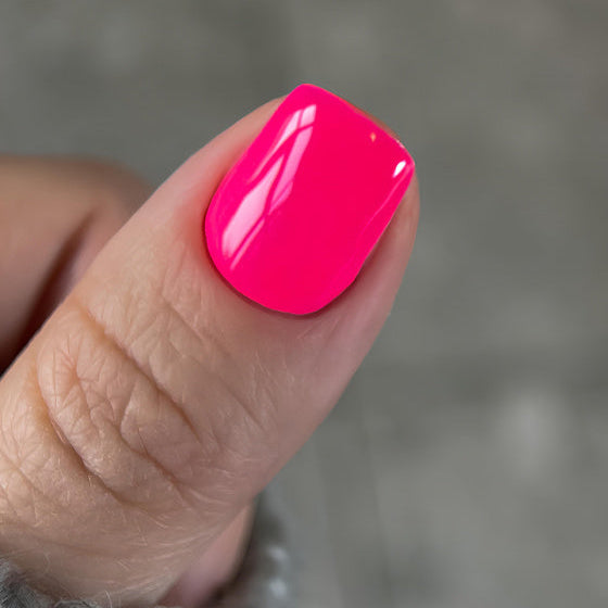 Dark gel polish 107