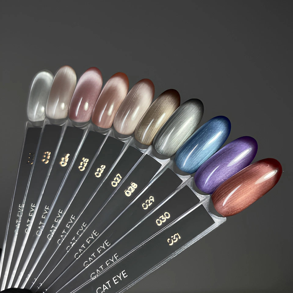 Donkere gelnagellak Cat Eye 23