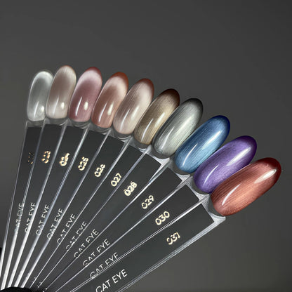 Donkere gelnagellak Cat Eye 23