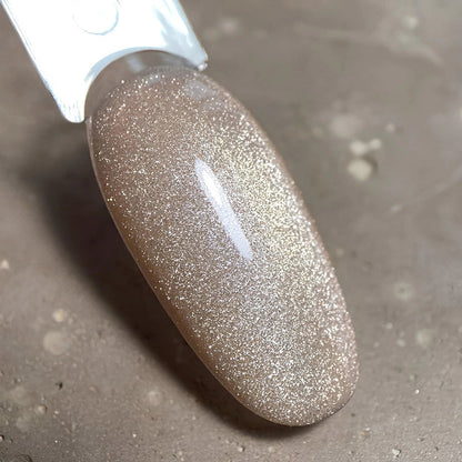 Dark gel polish Cat Eye 08